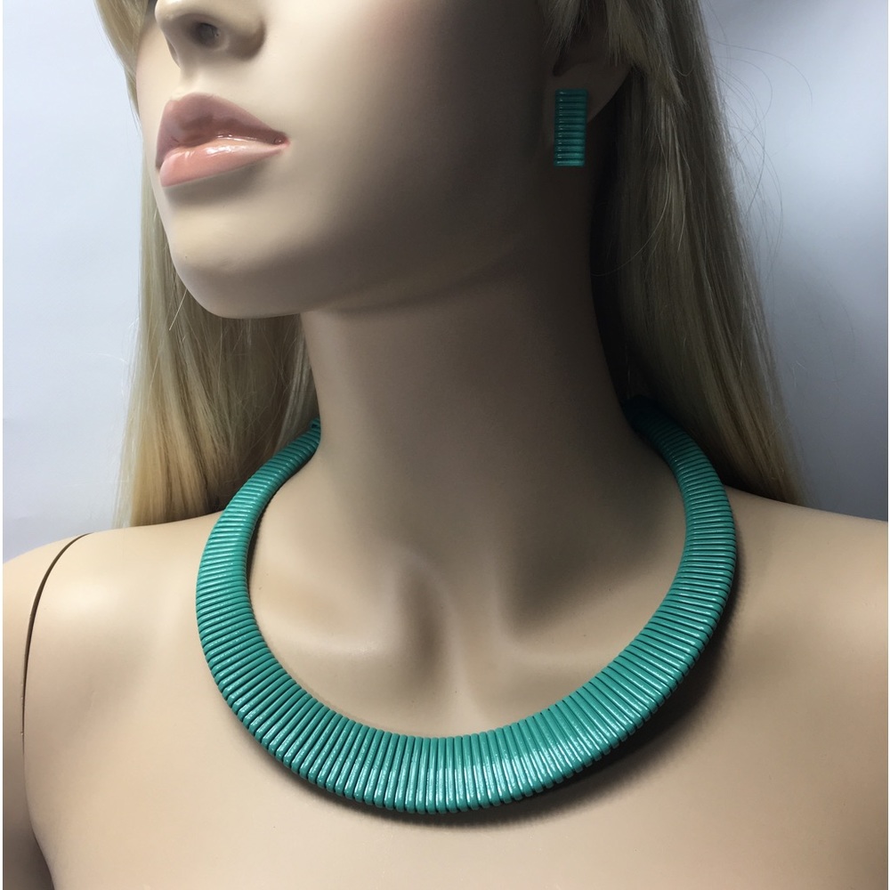 Turquoise Bib Enamel Fashion Necklace Set